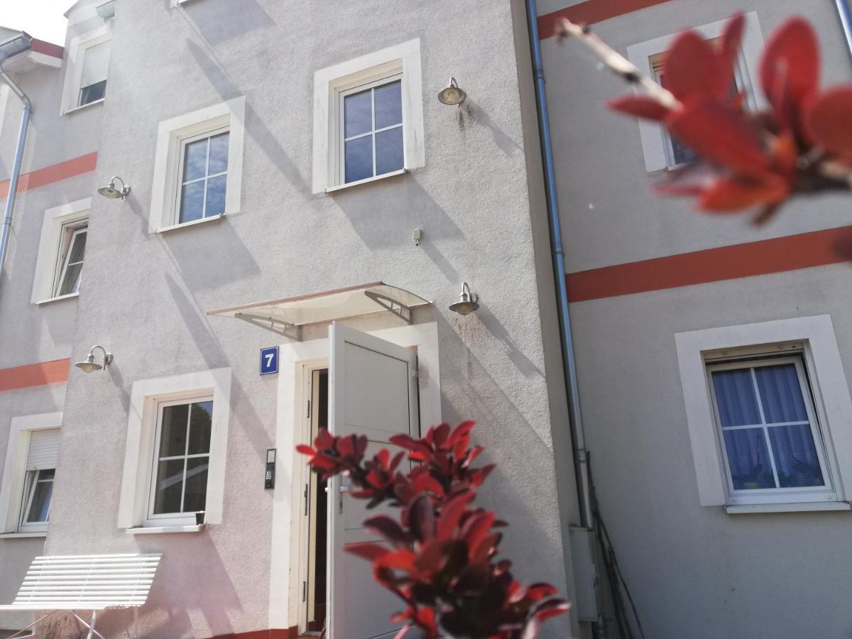 Apartament Przy Parku Kornik Apartment Exterior foto